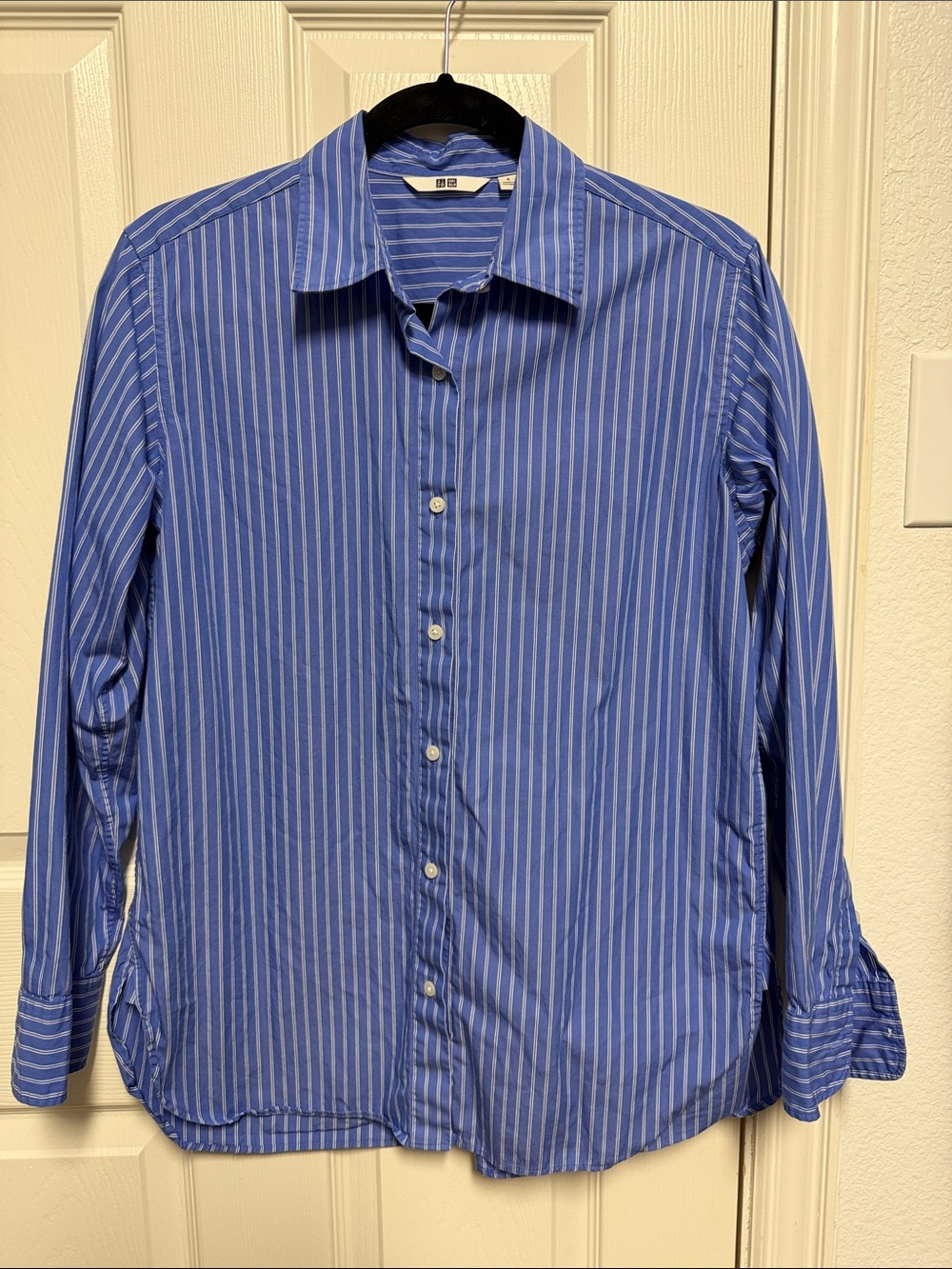 Uniqlo Blue and White Vertical Stripe Dress Shirt